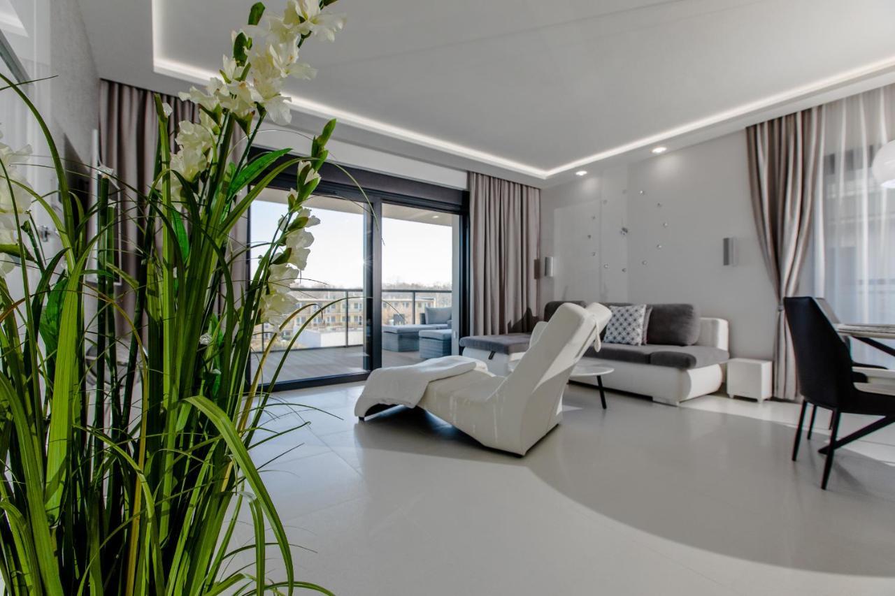 Apartament Luksusowy 23 Gardenia Dziwnow Z Widokiem Na Morze Epapartamenty Экстерьер фото